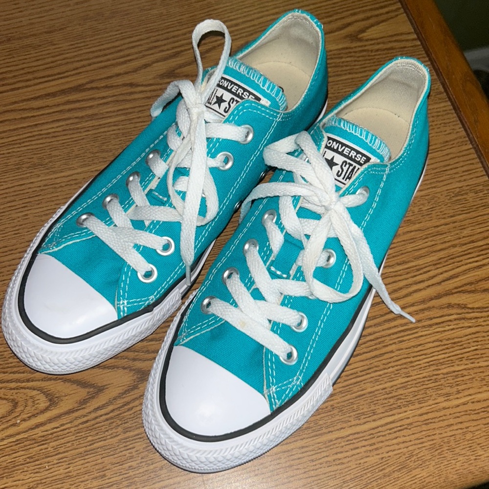 Size 5 men’s Size 7 women’s Converse All Star